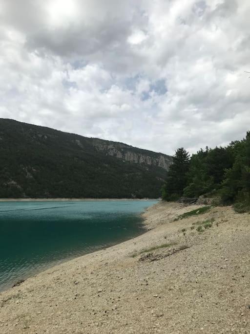 La Maison Des Pins Saint-Julien-du-Verdon Exterior foto